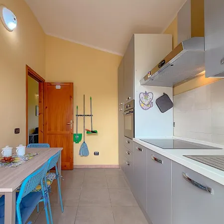 Between Sea And Nature - 3 Minutes From La Pelosa By Host Hero Daire *